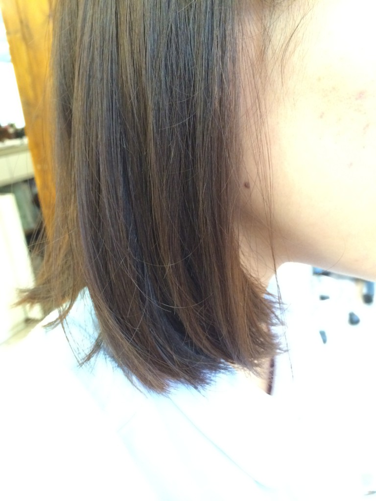 『黒髪』パート1 真っ黒にはしたくない、、、地毛よりも少し明るめのダークブラウン！就職活動や実習、会社で明るさの